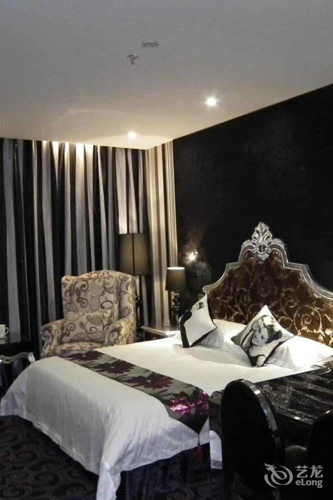 Victoria Hotel Luo-jang Exteriér fotografie